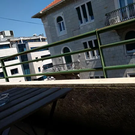 Luxury Delisan Apartment