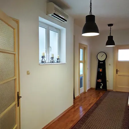 Apartment Luxury Delisan