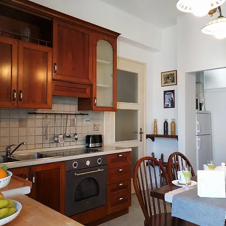 Luxury Delisan Apartment *