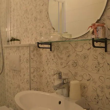 Luxury Delisan Apartment *